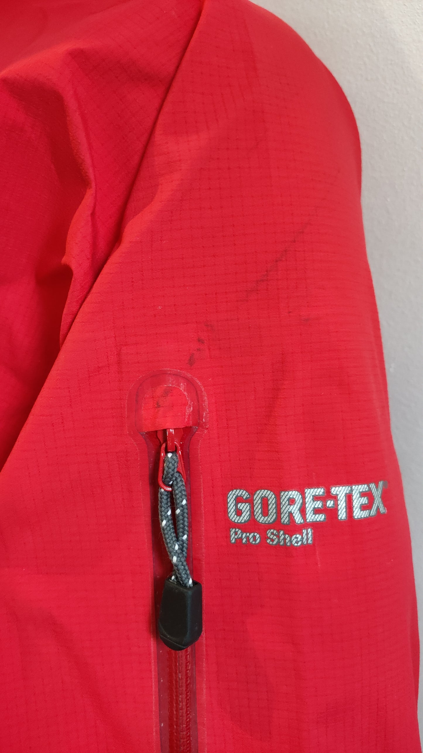 Men's Mountain Equipment Gortex Jacket X Large