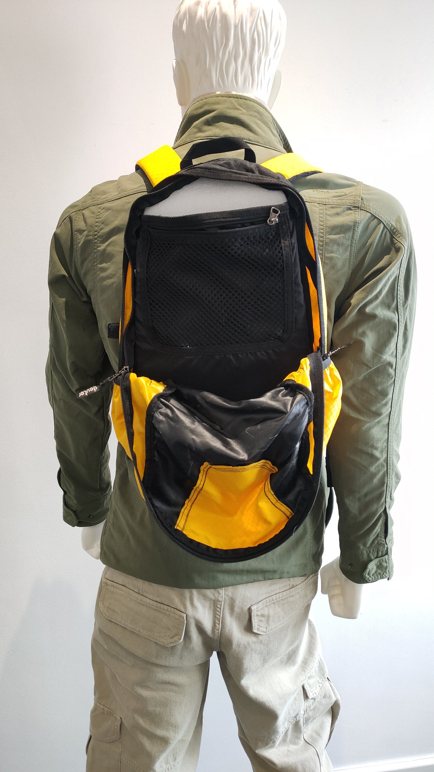 Multi Pocket Small Rucksack Dueter