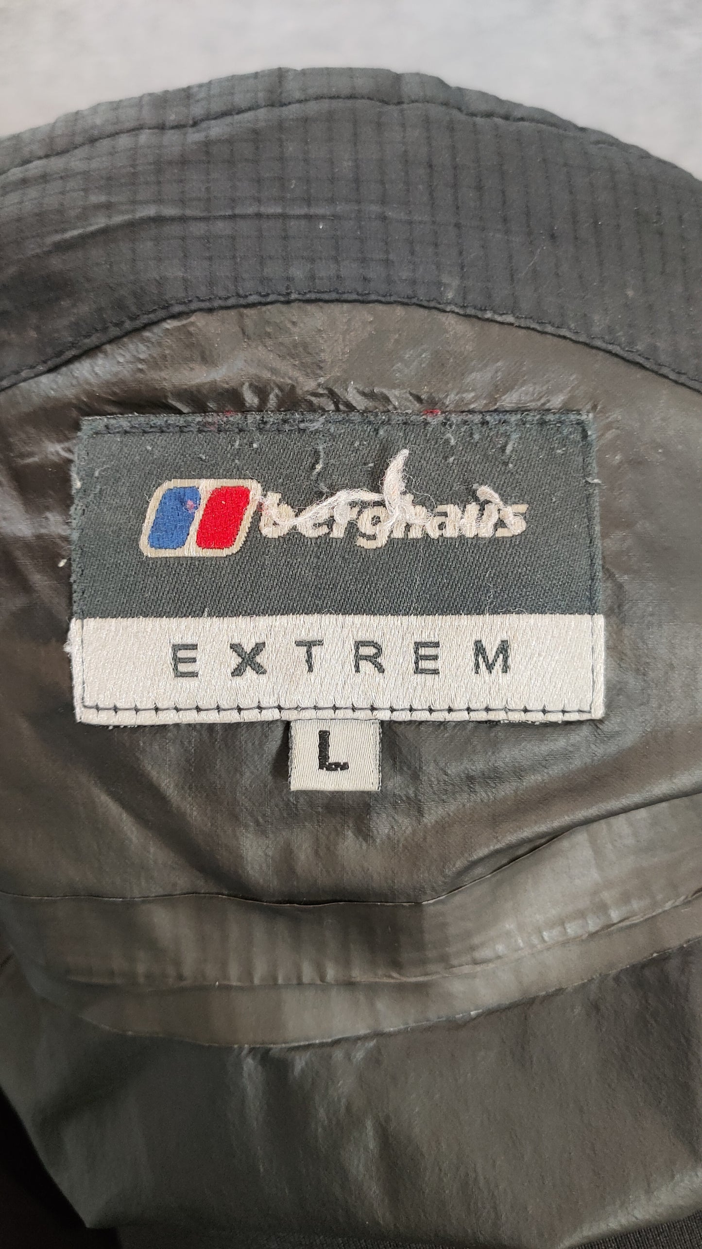 Men's Berghaus Gortex Waterproof Jacket - Large