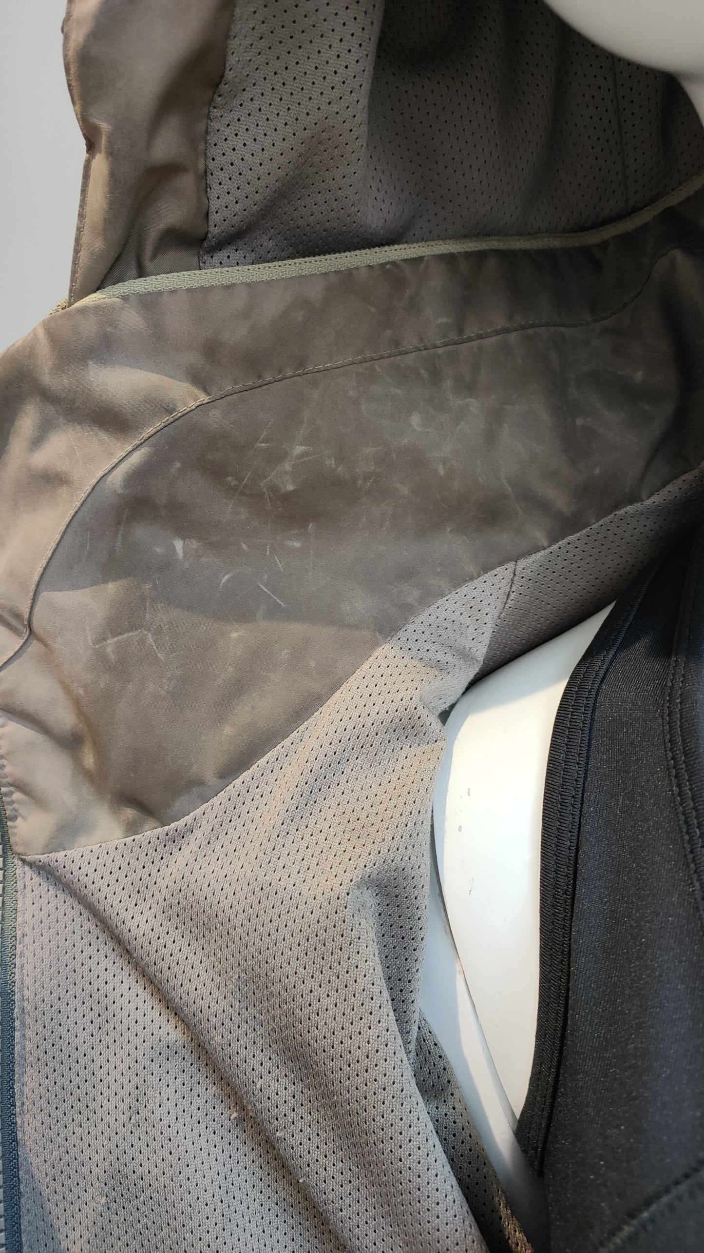 Female Rohan Hooded Rain Jacket - Medium