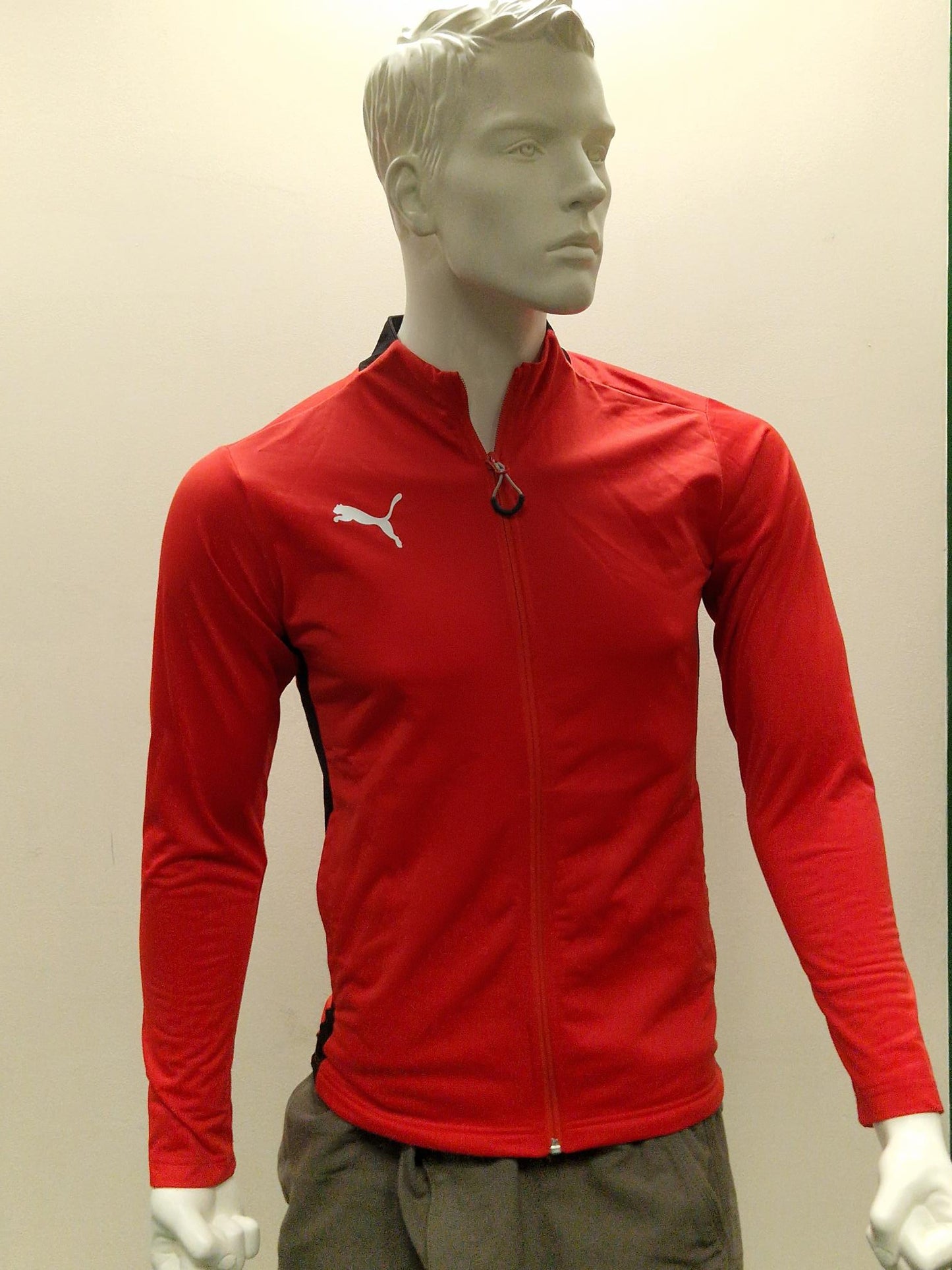 Puma Mens base layer in Red - Size Small