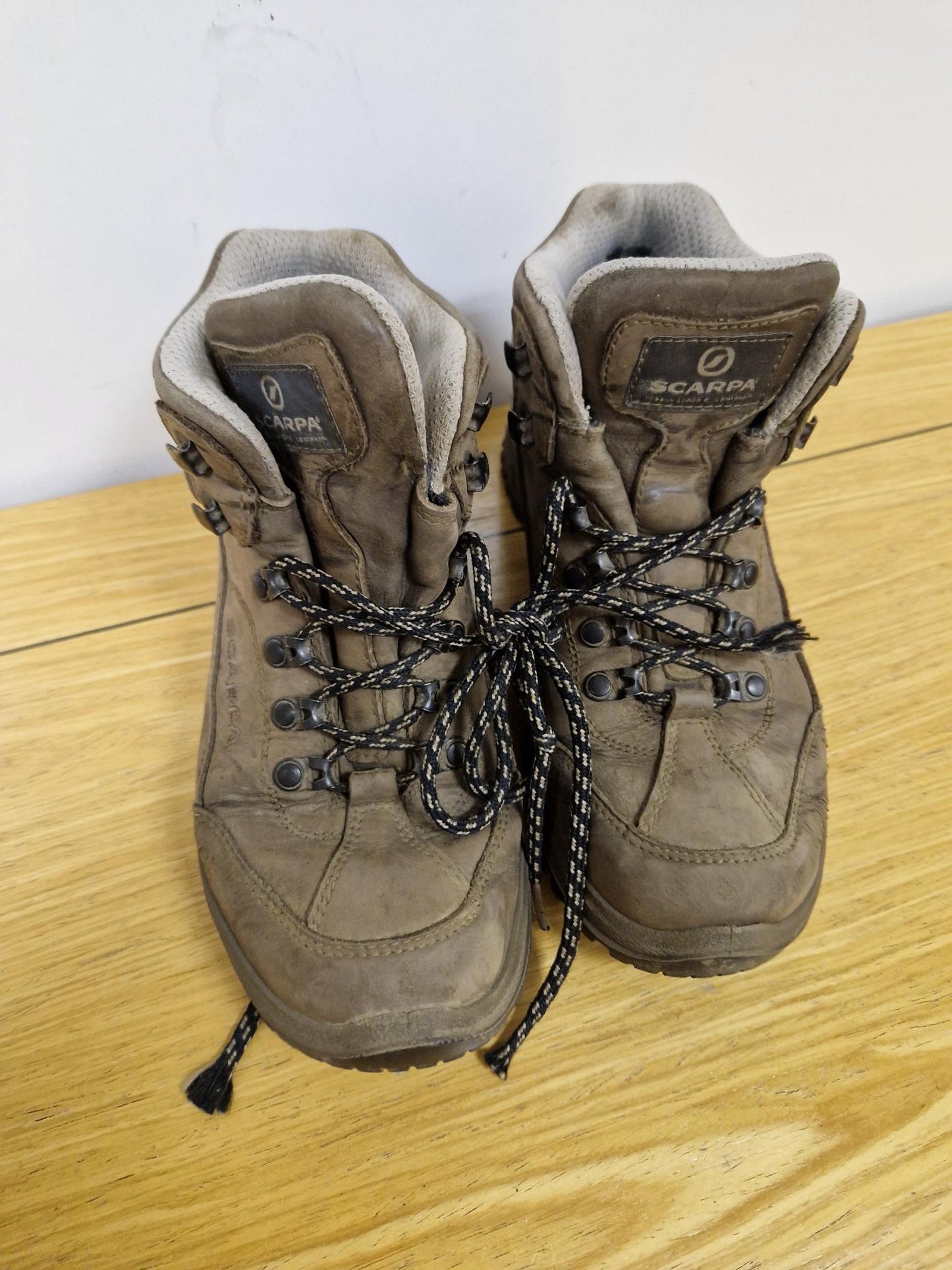 Scarpa Ladies Walking Boots in Light Brown - Size 5